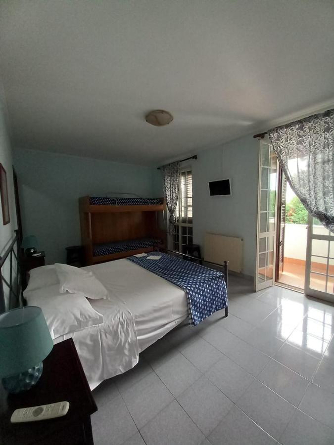 Il Grifo Hotel Sabaudia Ngoại thất bức ảnh