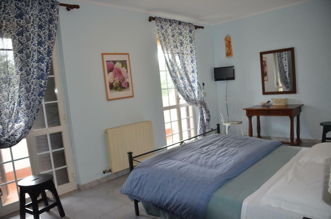 Il Grifo Hotel Sabaudia Ngoại thất bức ảnh